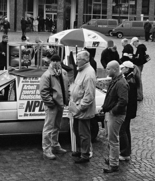 Adolf Dammann in Rotenburg/Wümme am 13.3.04 (rupr)